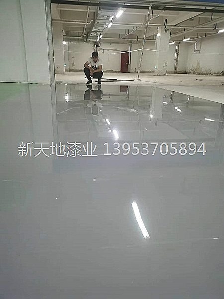 地下車庫(kù)停車場(chǎng)水泥自流平施工案例